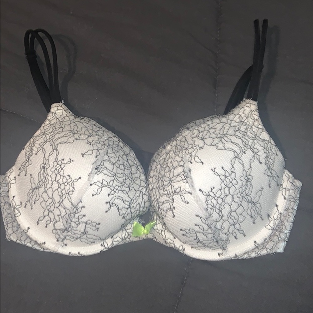 Very Sexy Push up Victoria’s Secret 34C
